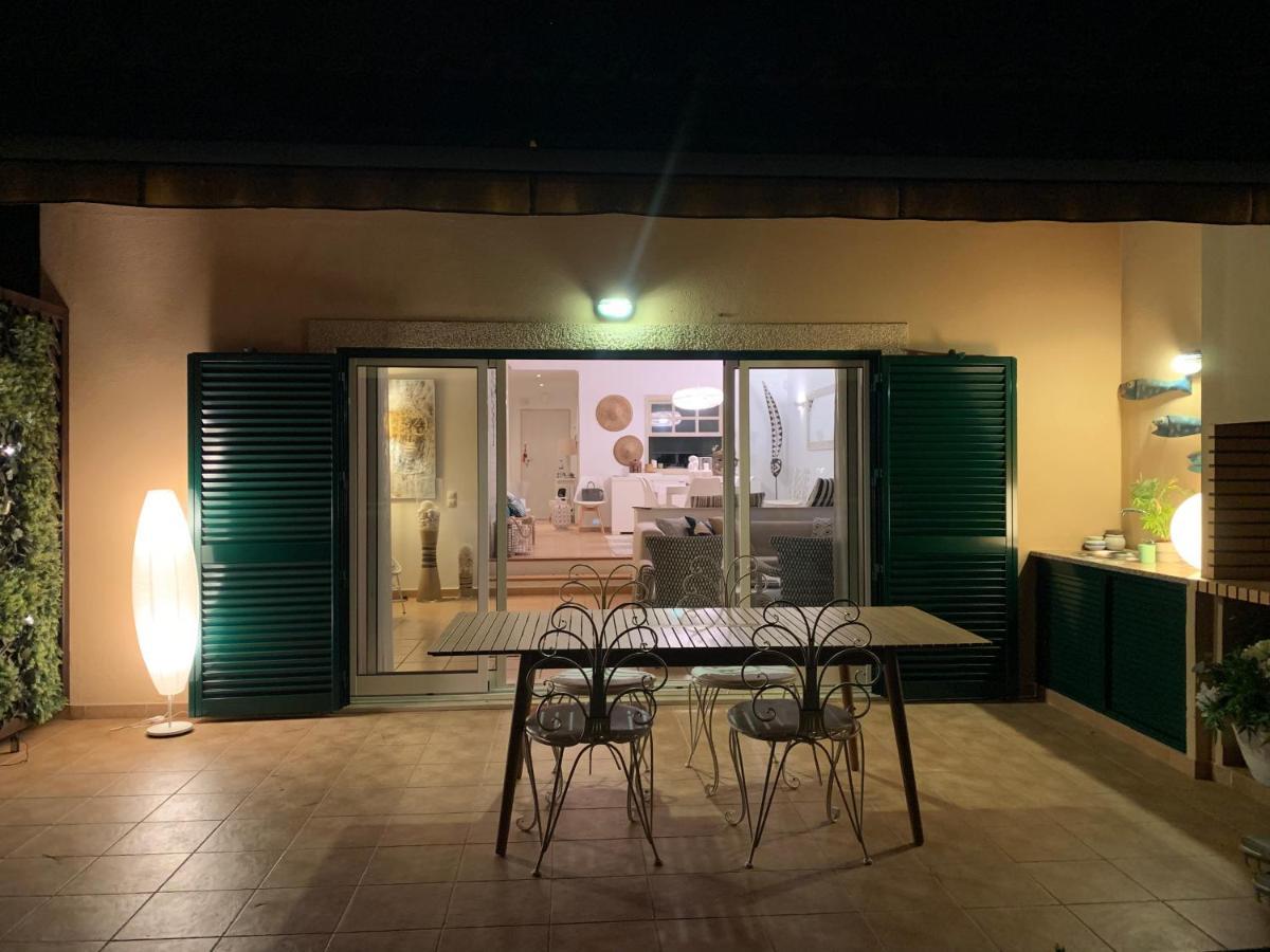 Casa De Ferias Com Piscina - Condominio Vilamouratenis ภายนอก รูปภาพ