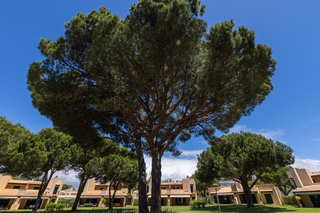 Casa De Ferias Com Piscina - Condominio Vilamouratenis ภายนอก รูปภาพ